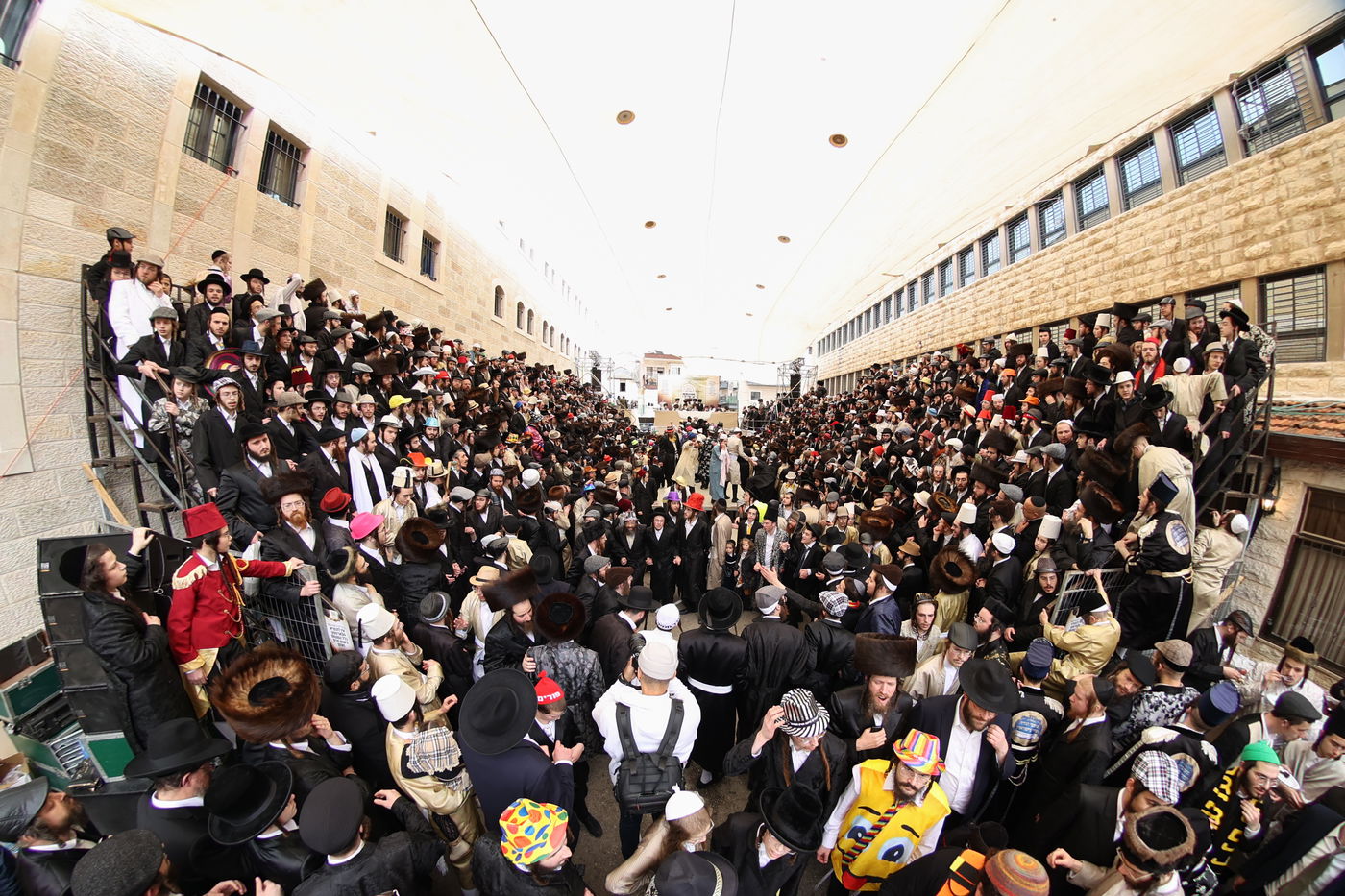 פורים בצל הגה"צ רבי יעקב מאיר שכטר