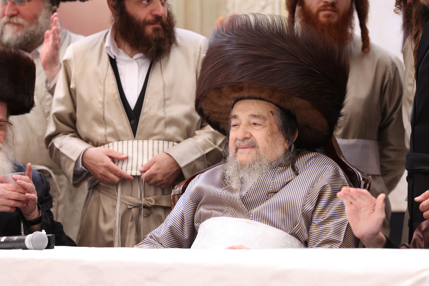 פורים בצל הגה"צ רבי יעקב מאיר שכטר