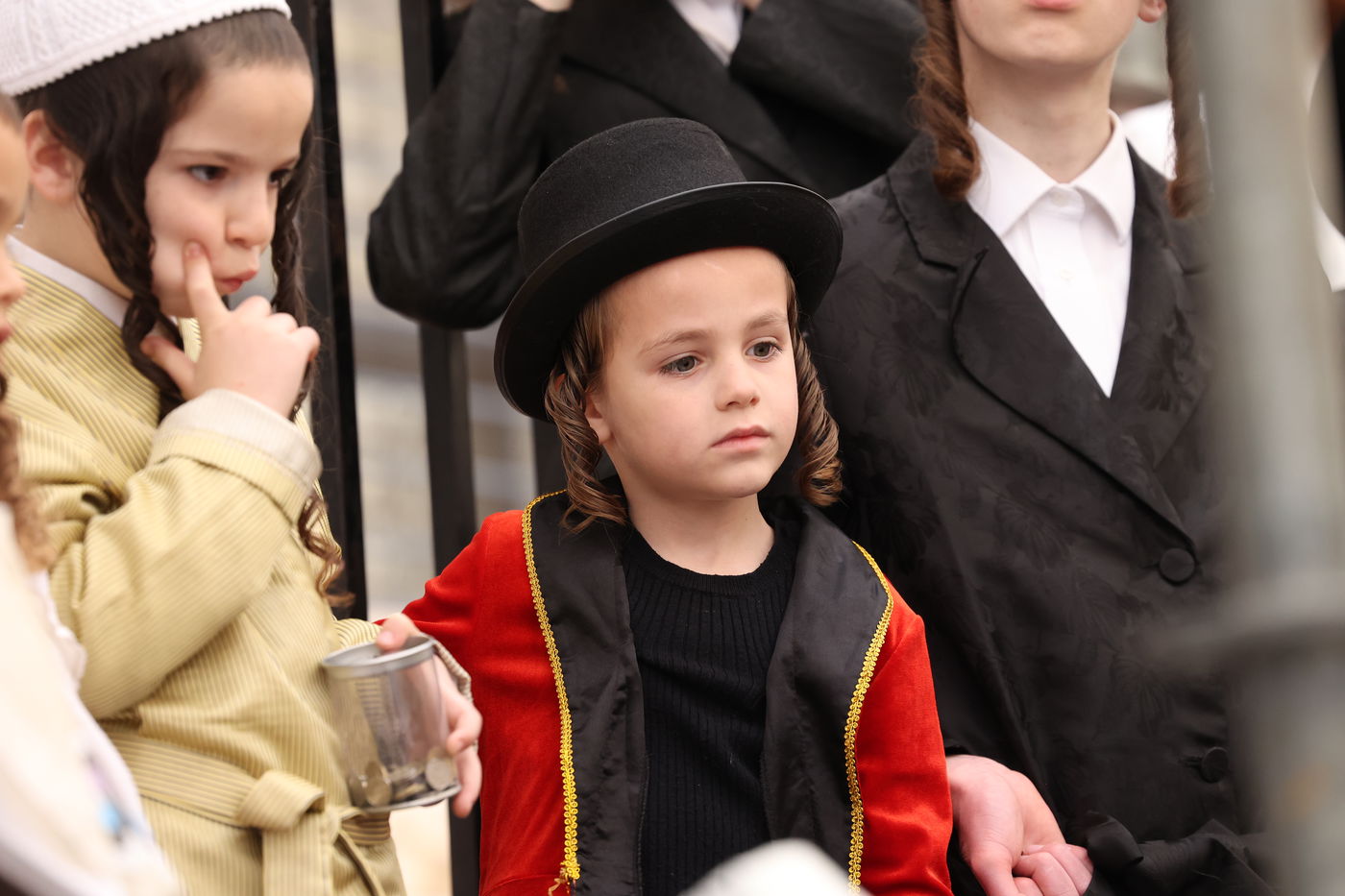 פורים בצל הגה"צ רבי יעקב מאיר שכטר