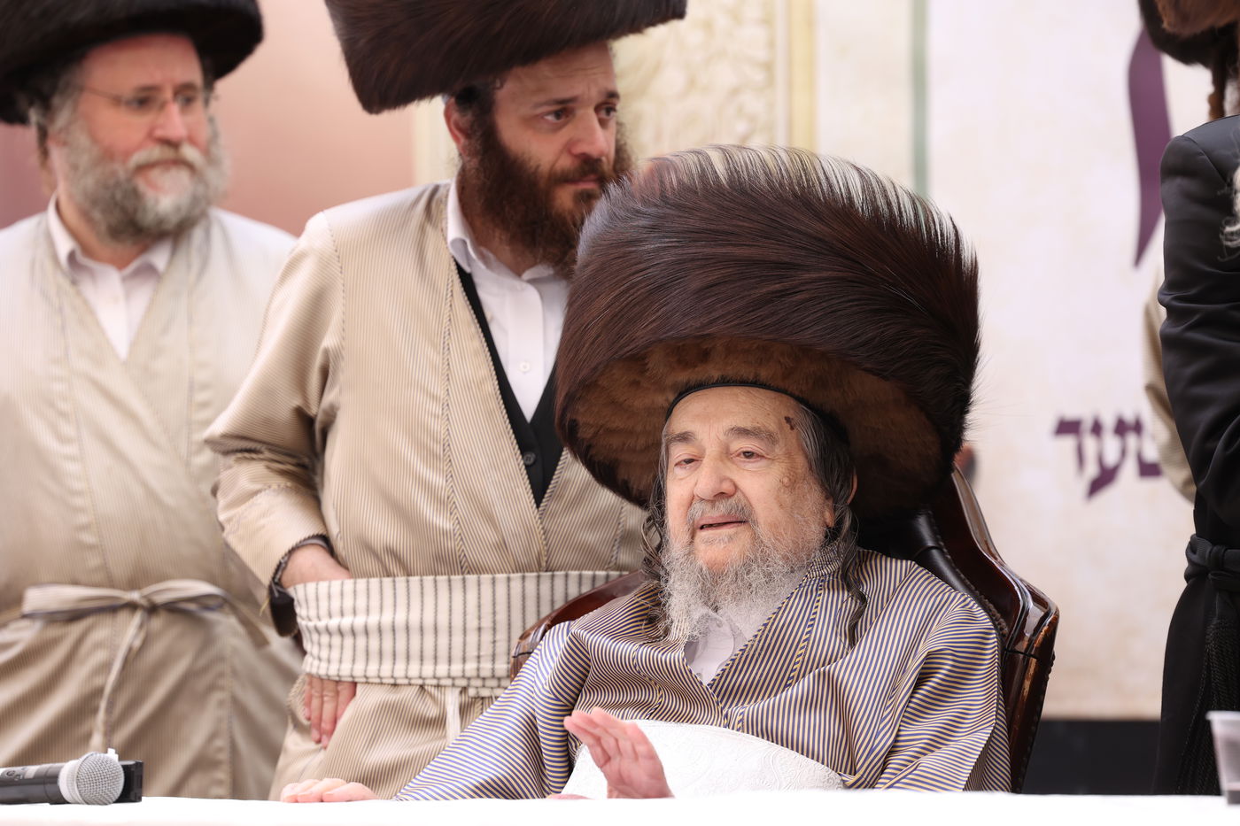 פורים בצל הגה"צ רבי יעקב מאיר שכטר