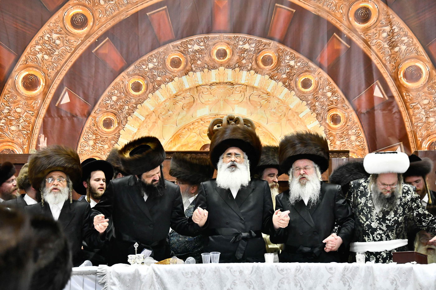 פורים בחצה"ק דושינסקיא