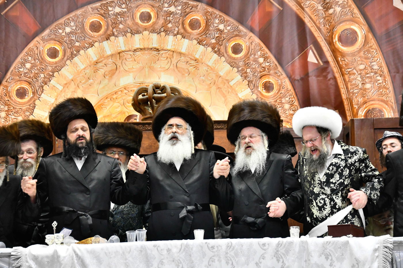 פורים בחצה"ק דושינסקיא