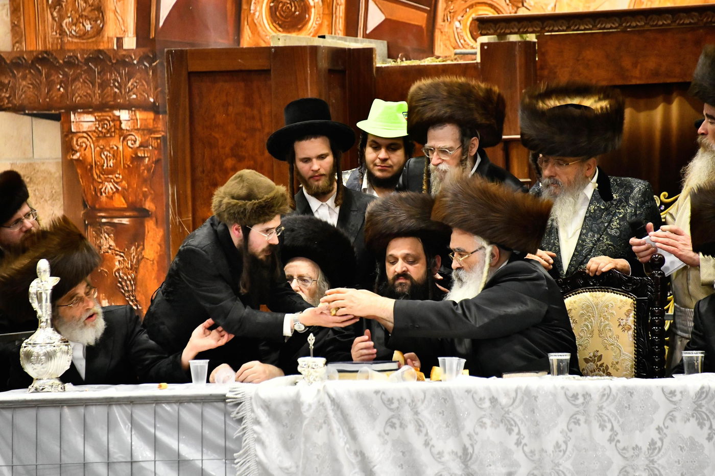 פורים בחצה"ק דושינסקיא