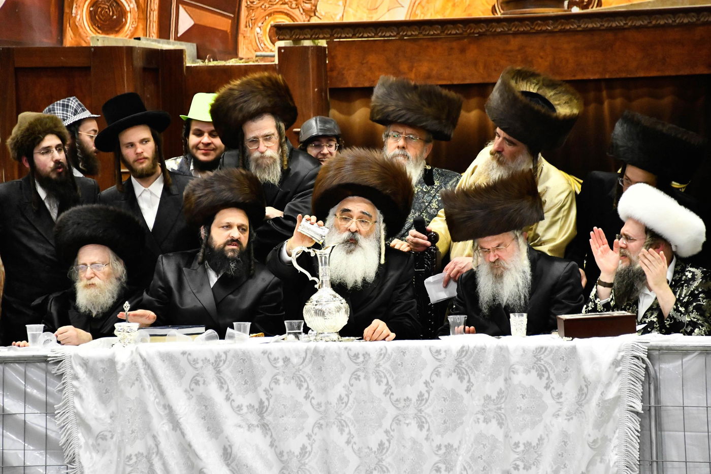 פורים בחצה"ק דושינסקיא