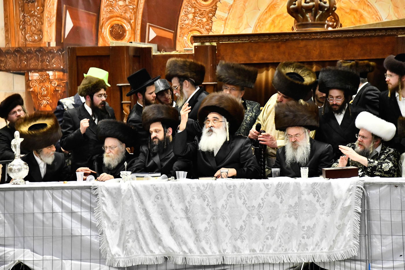 פורים בחצה"ק דושינסקיא