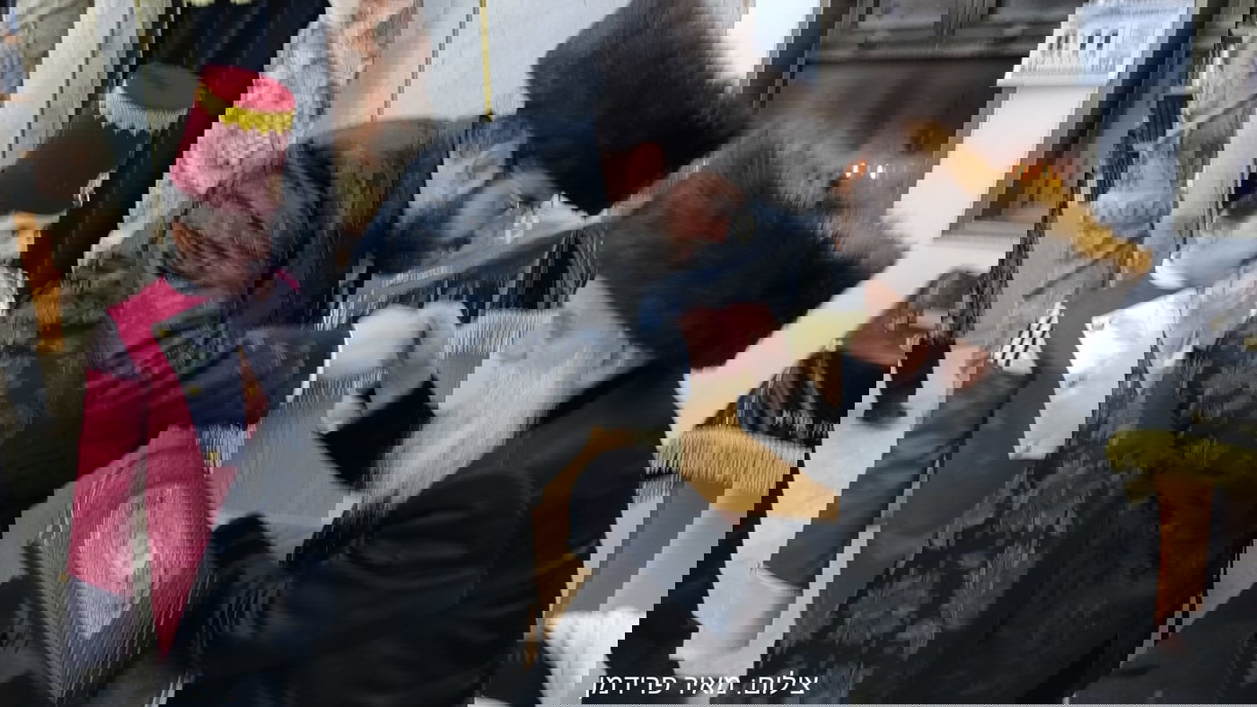 פורים בחצה"ק בוטושאן 