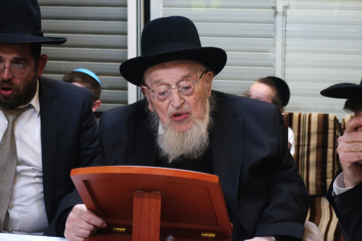 פורים בצל הגרמ"צ ברגמן 