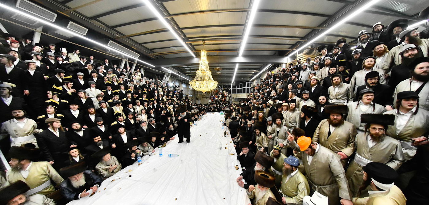 פורים בחצה"ק פינסק קרלין