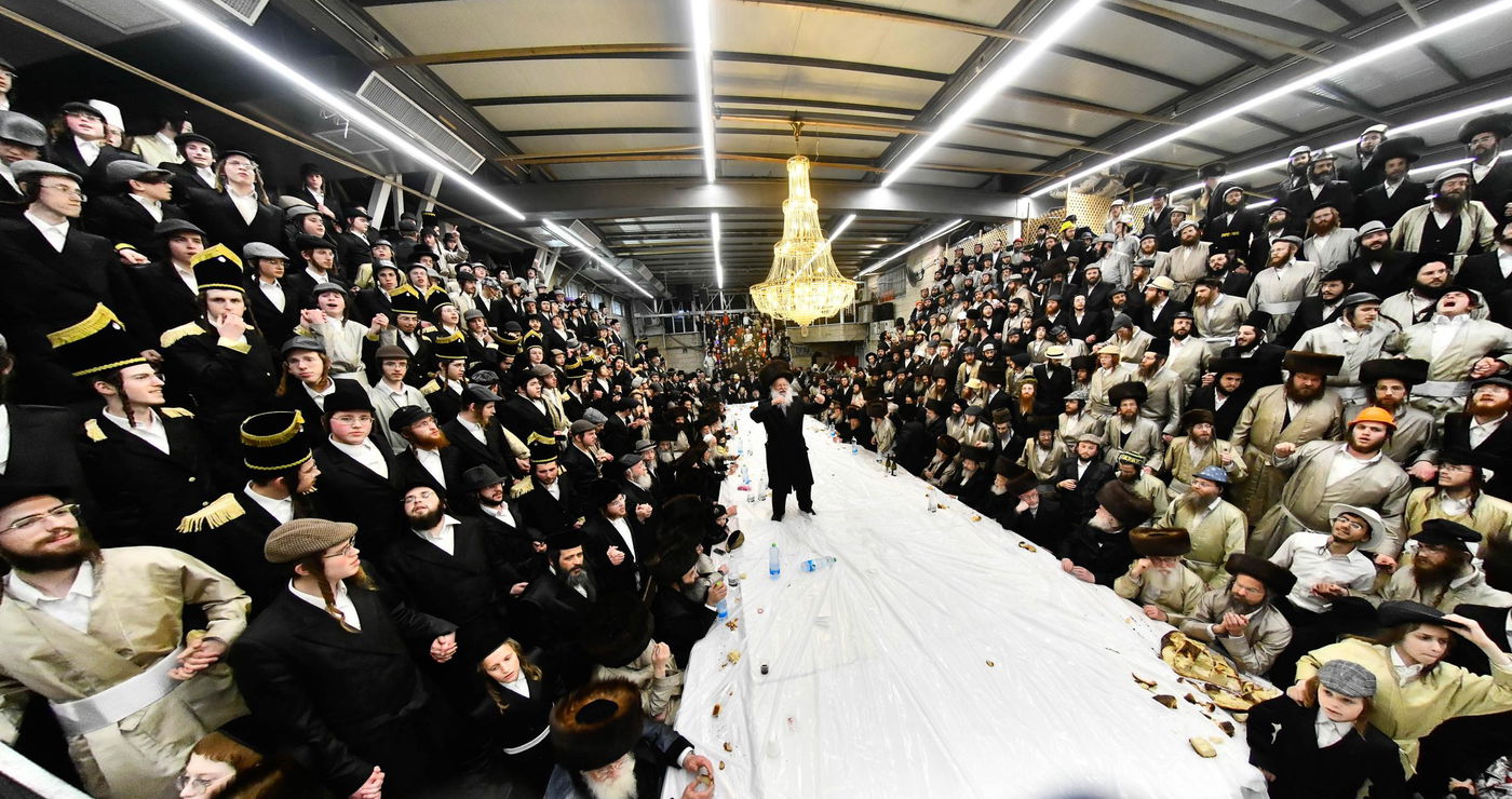 פורים בחצה"ק פינסק קרלין