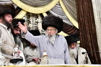 פורים בחצה"ק פינסק קרלין