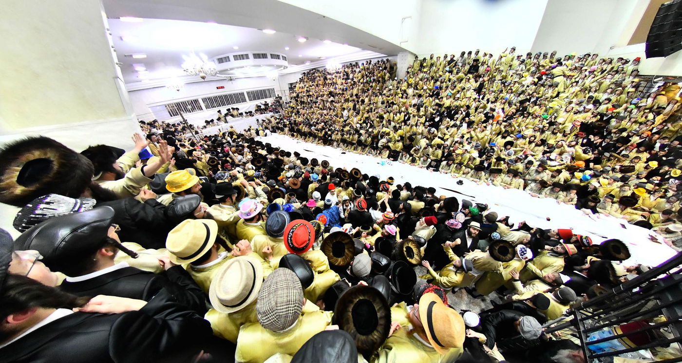 פורים בחצה"ק תולדות אהרן