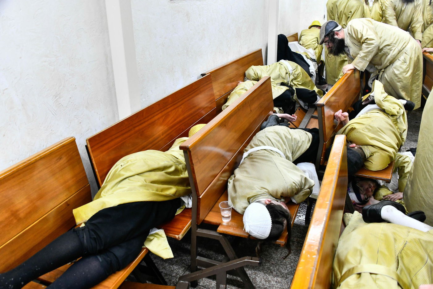 פורים בחצה"ק תולדות אהרן