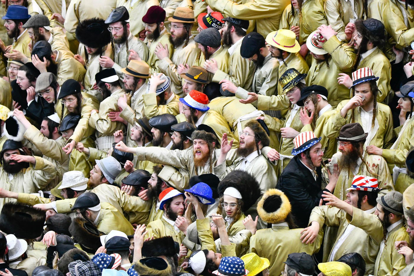 פורים בחצה"ק תולדות אהרן