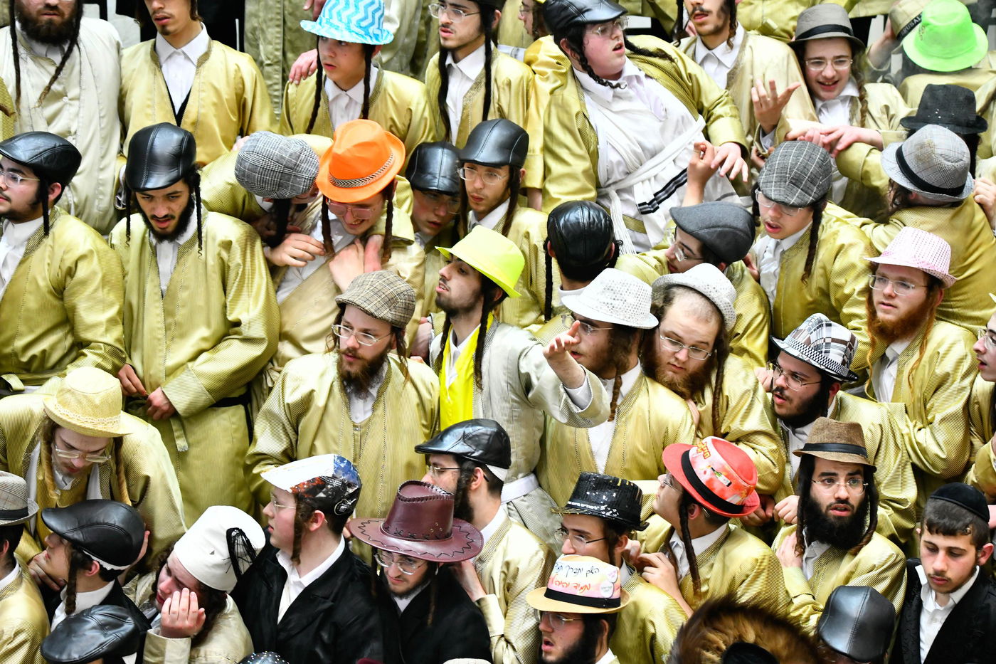 פורים בחצה"ק תולדות אהרן