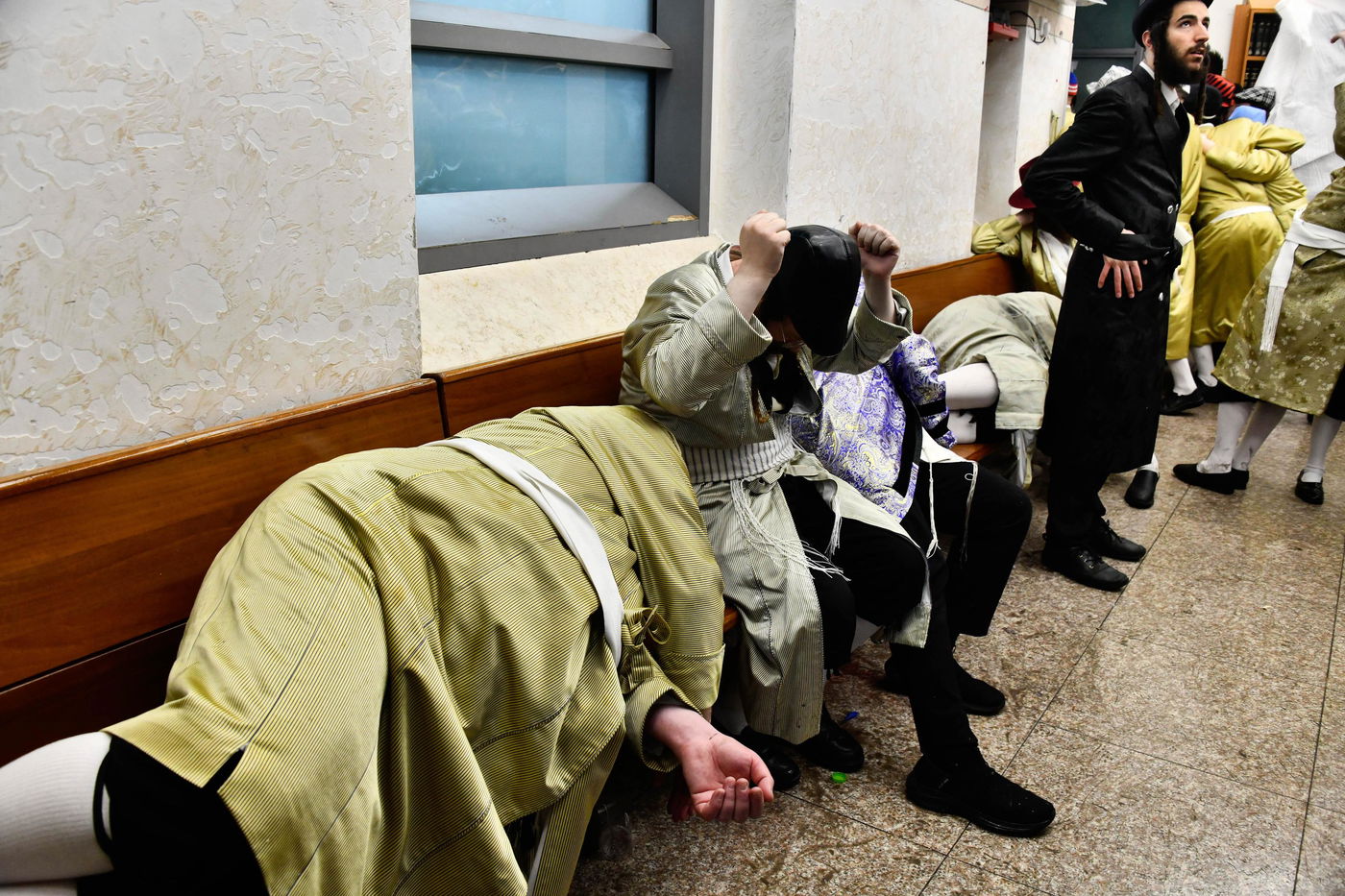 פורים בחצה"ק תולדות אהרן