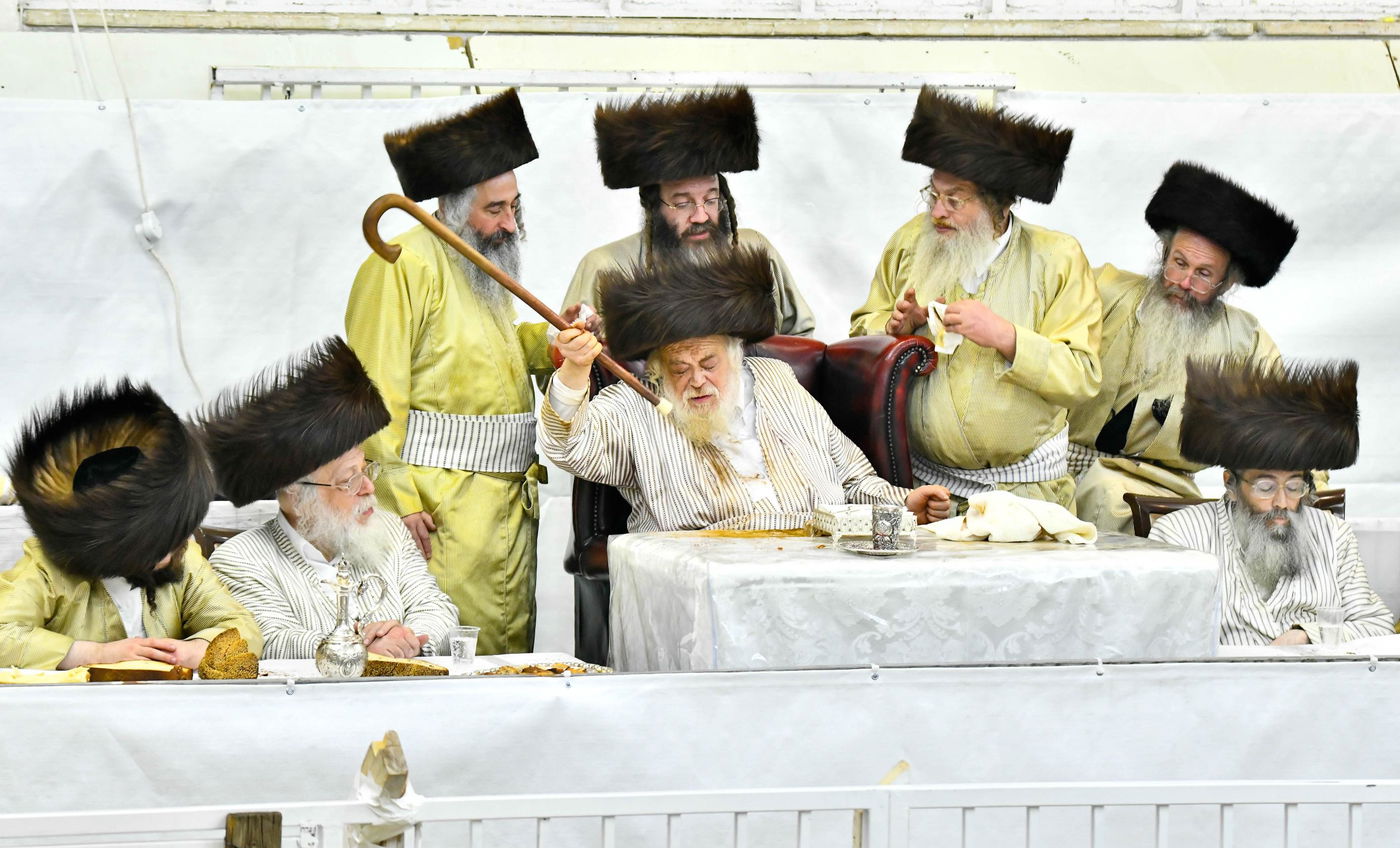 פורים בחצה"ק תולדות אהרן