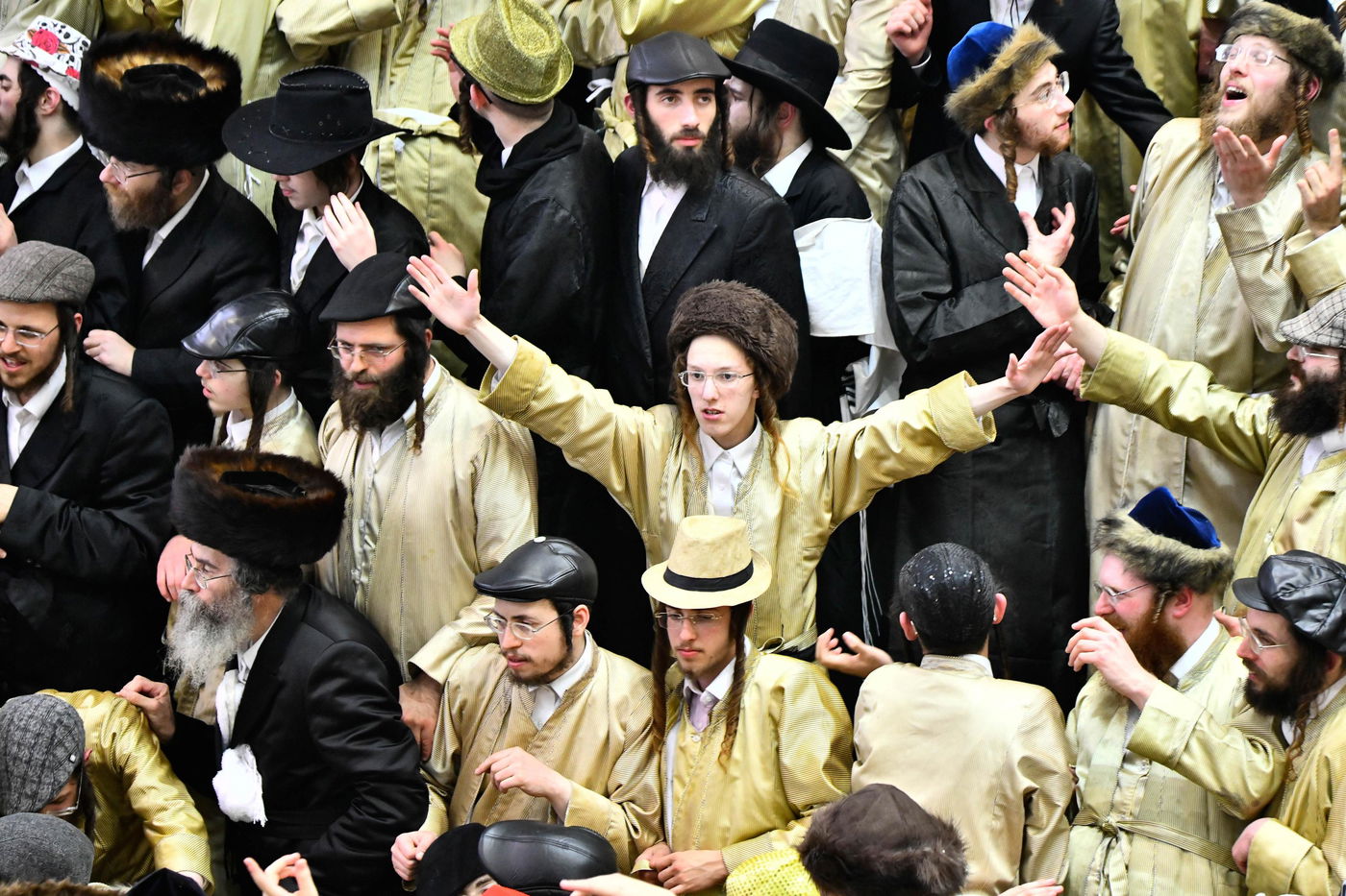 פורים בחצה"ק תולדות אהרן