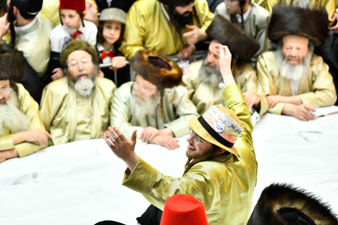 פורים בחצה"ק תולדות אהרן