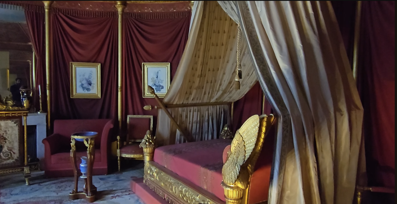 אחד מהחדרים ששימשו את נפוליאון וז'וז'פין באחוזה