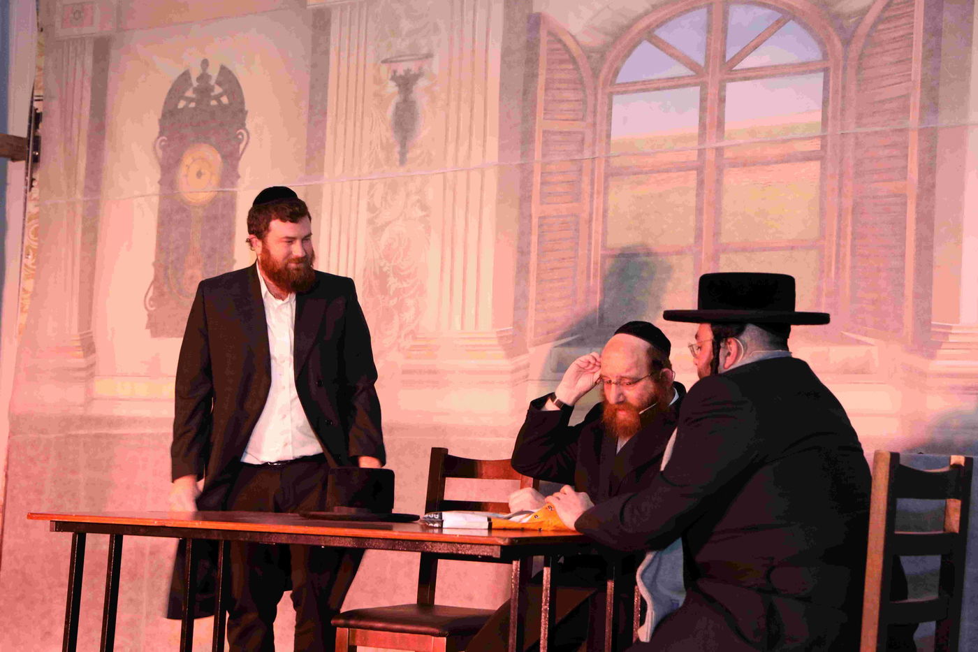 פורים בחצה"ק קאסוב ויז'ניץ