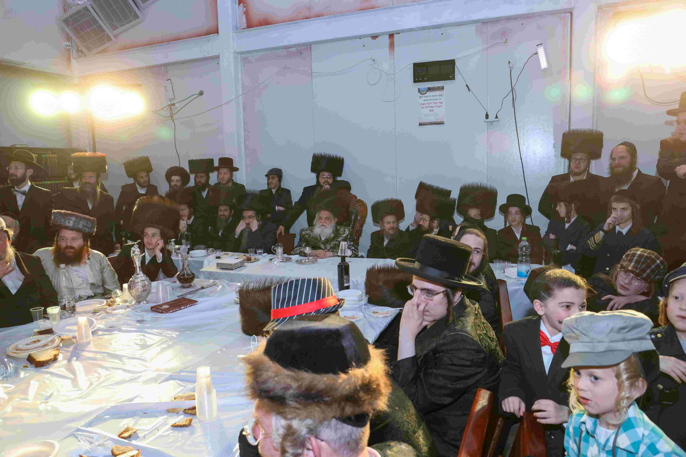 פורים בחצה"ק קאסוב ויז'ניץ