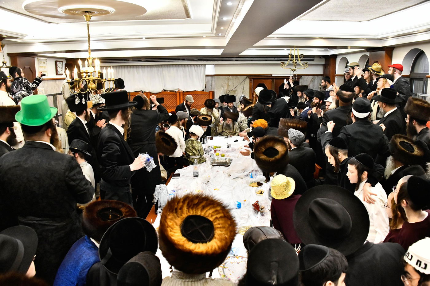 פורים בחצה"ק לעלוב צפניה