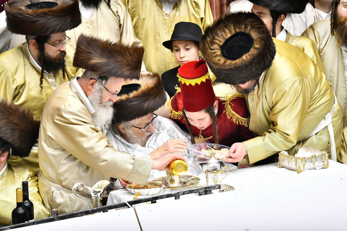 פורים בחצה"ק תולדות אברהם יצחק