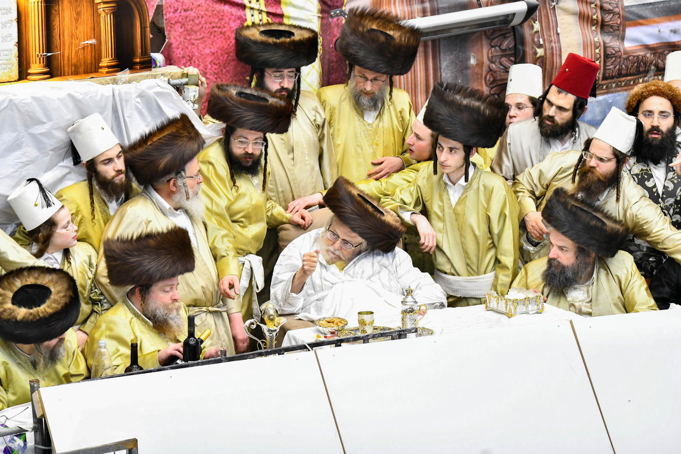 פורים בחצה"ק תולדות אברהם יצחק