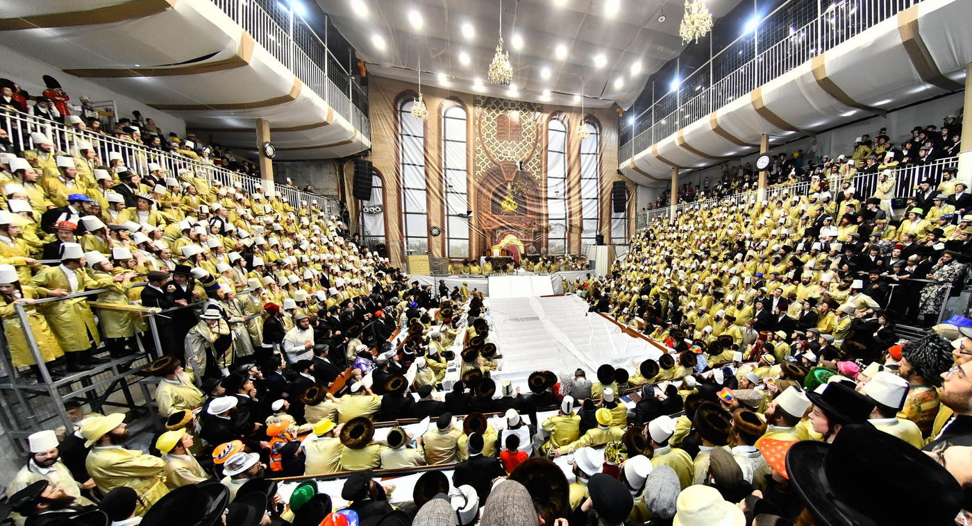 פורים בחצה"ק תולדות אברהם יצחק