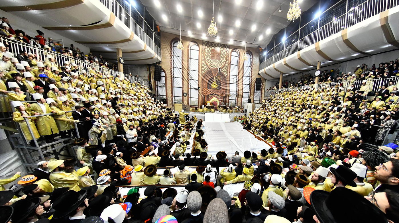פורים בחצה"ק תולדות אברהם יצחק