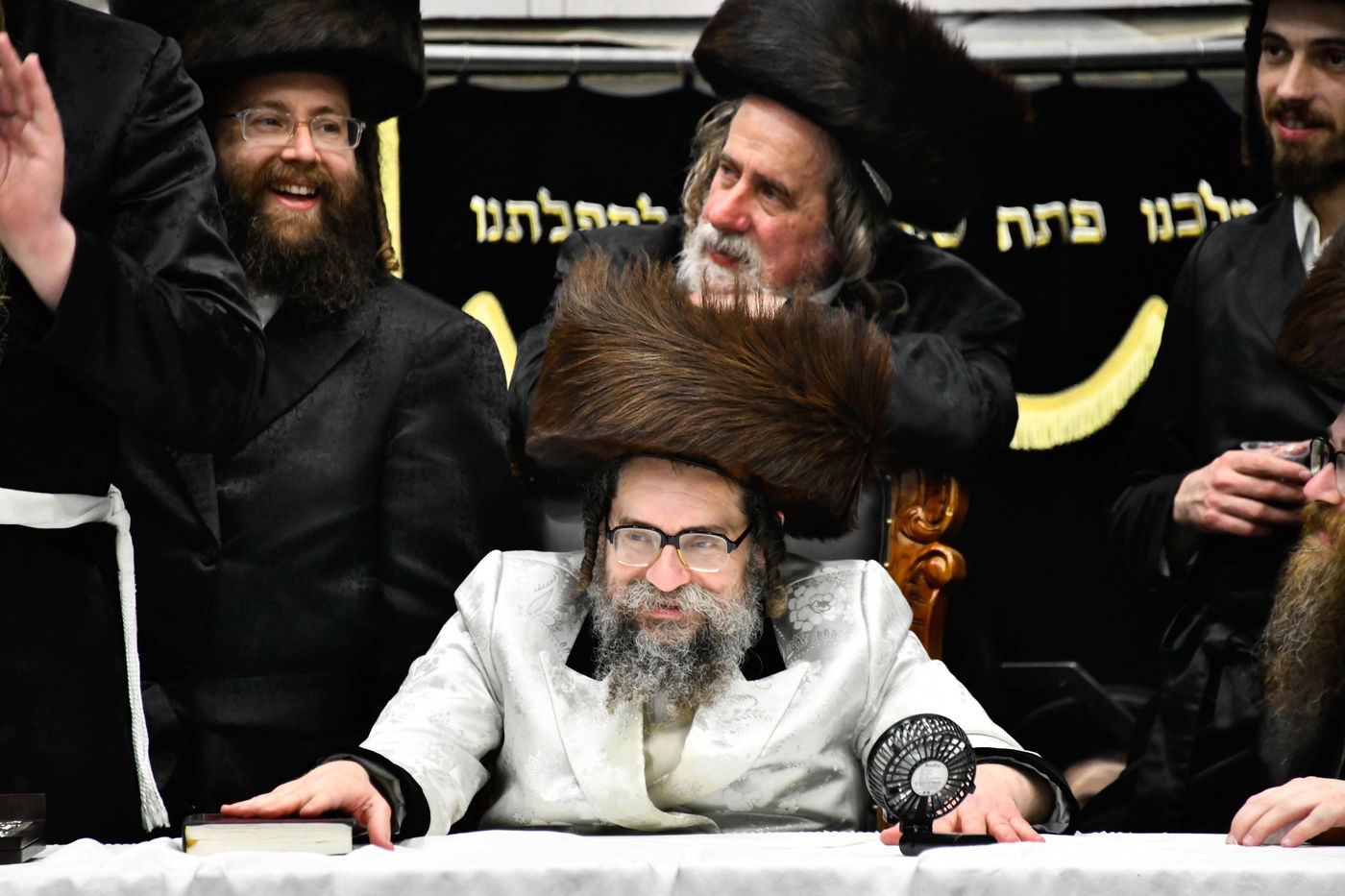 פורים בחצה"ק סקולען ירושלים