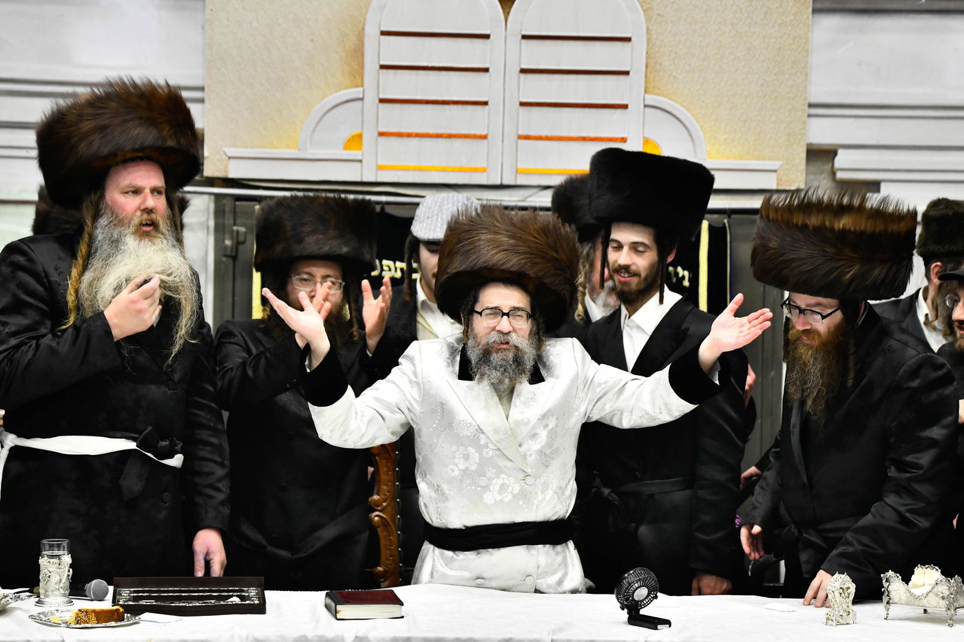 פורים בחצה"ק סקולען ירושלים