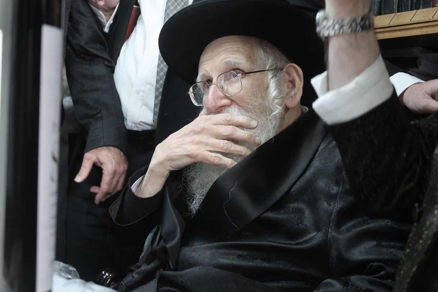 פורים אצל הגר"ע אויערבאך