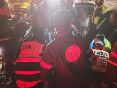 שריפה באישון לילה ברמלה: 12 נפגעים ו-14 דיירים חולצו מבניין מגורים