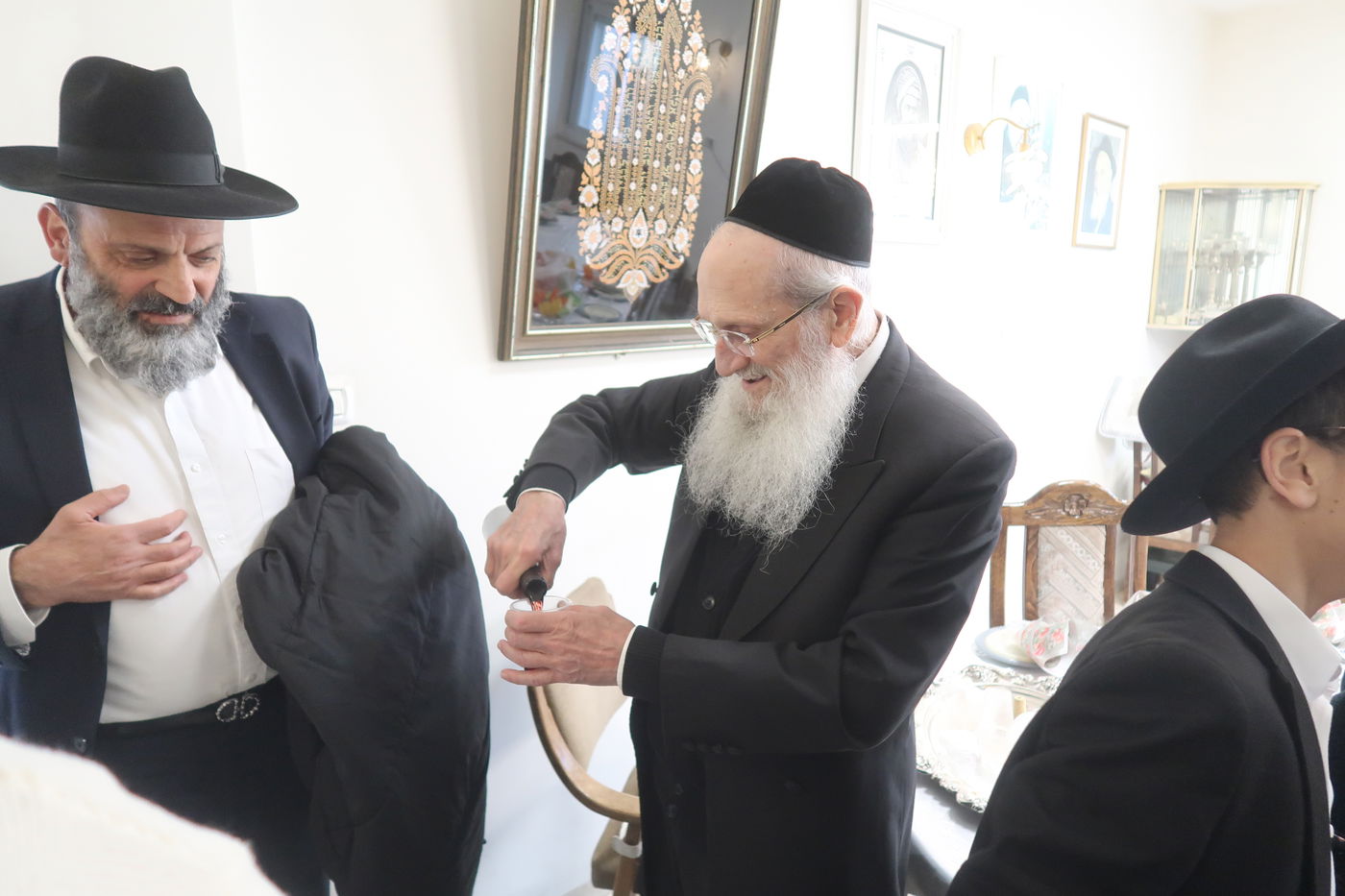 פורים אצל הגאון רבי עזרא ניסן