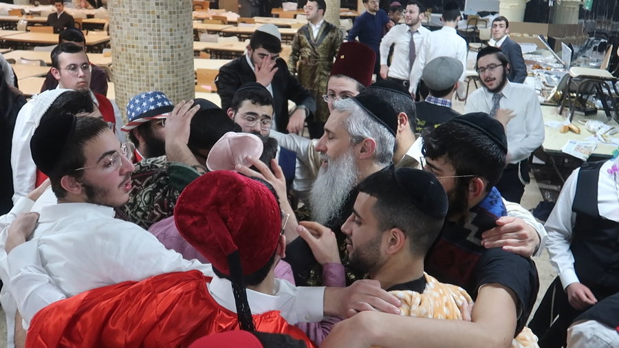 פורים אצל הגאון רבי חנוך כהן