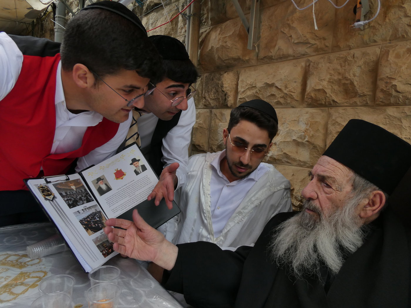 פורים אצל הגאון רבי ניסים בן שמעון