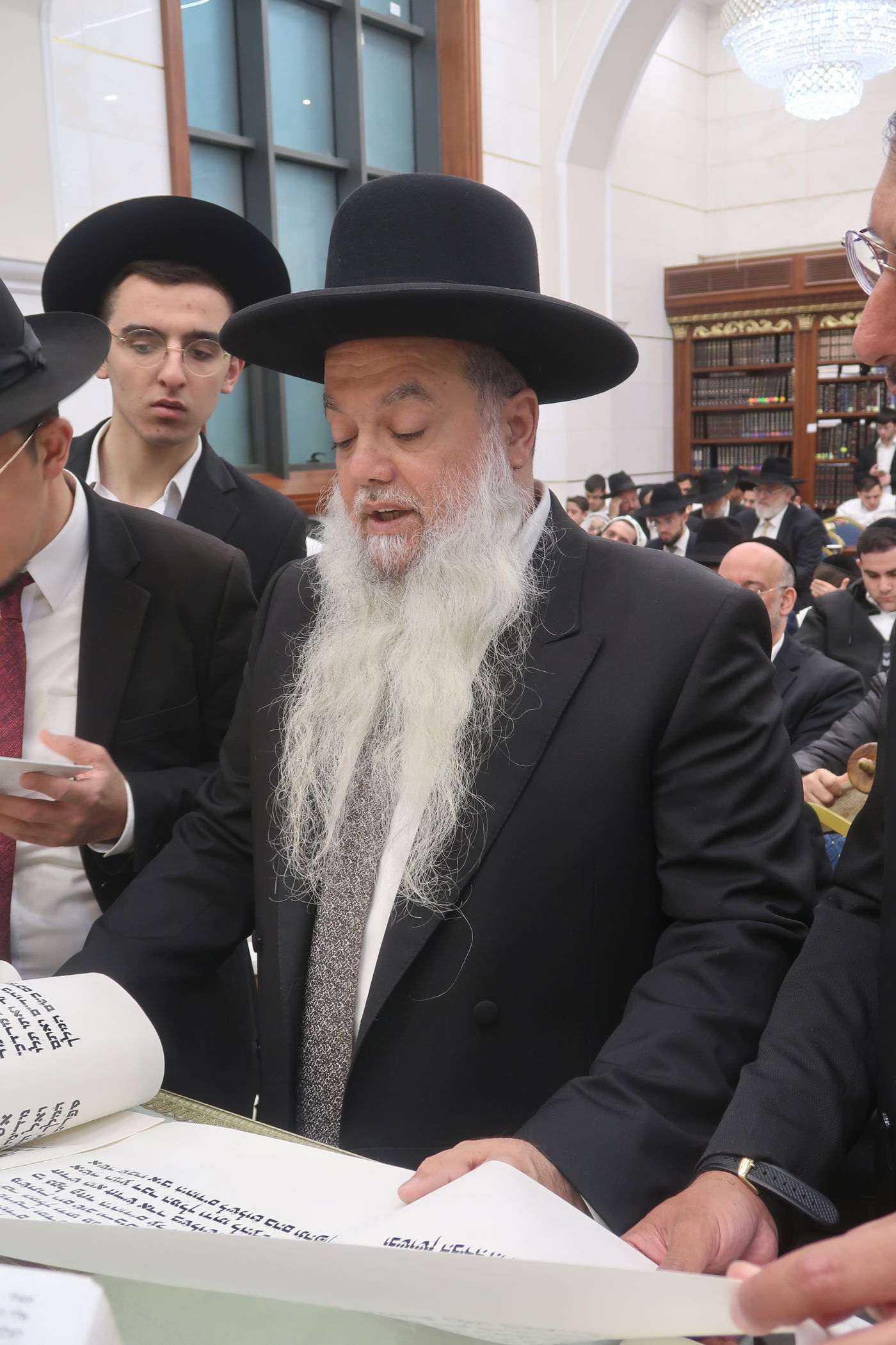 פורים אצל הגאון רבי יגאל כהן