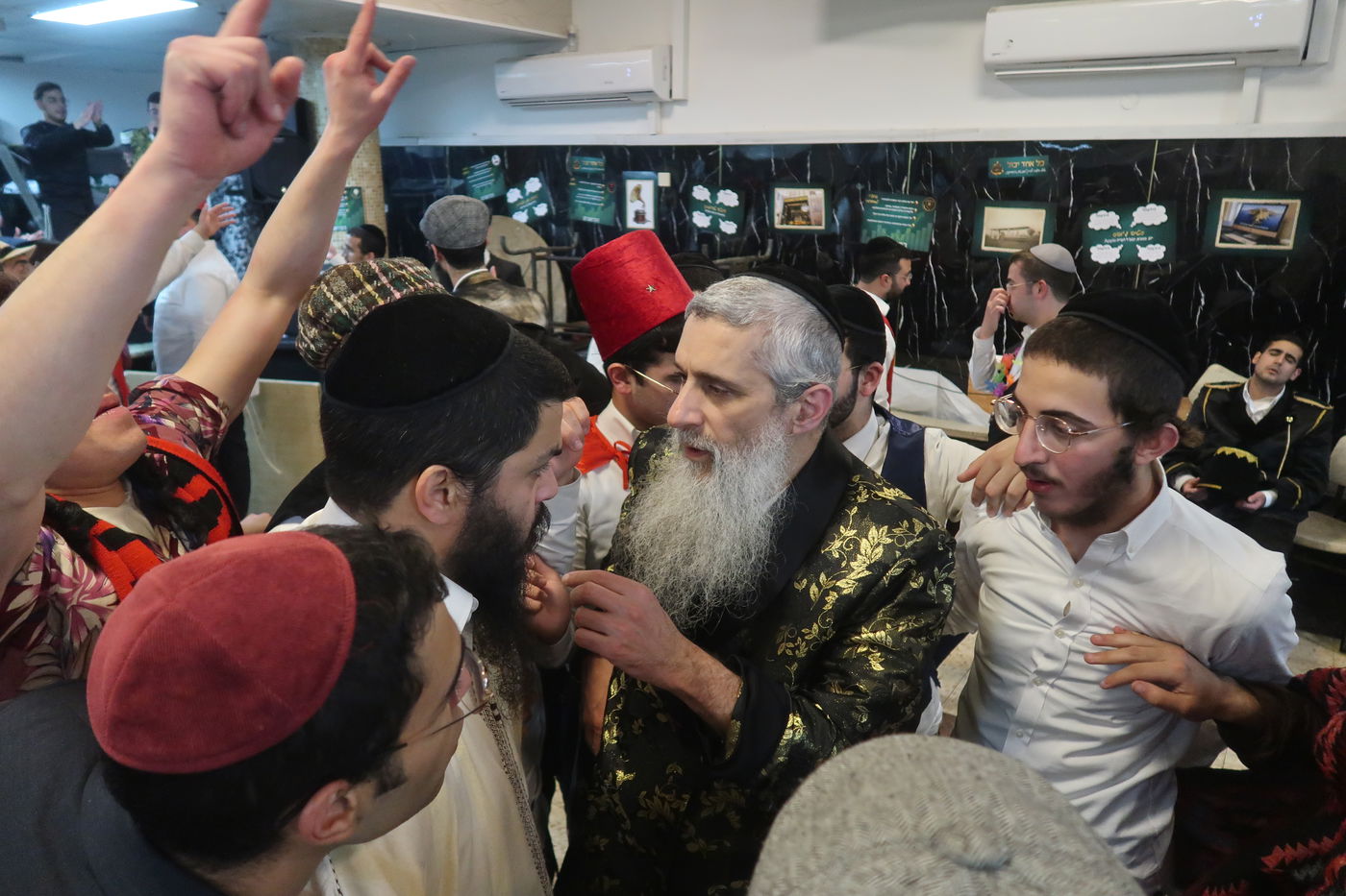 פורים אצל הגאון רבי חנוך כהן