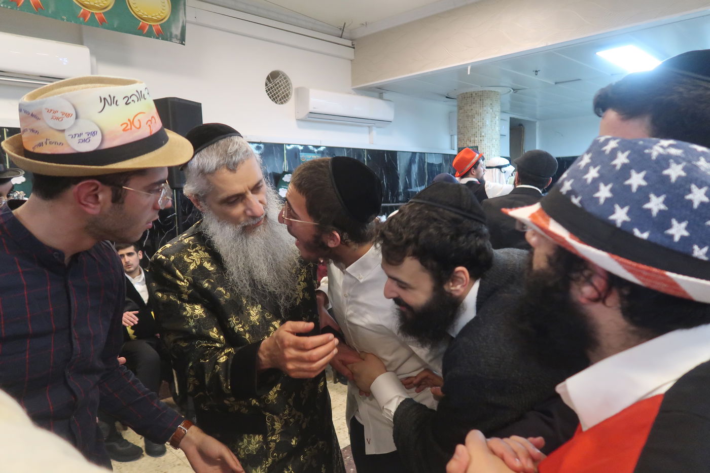 פורים אצל הגאון רבי חנוך כהן