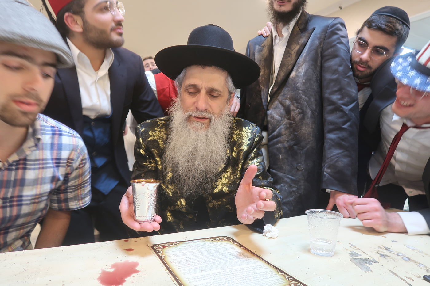 פורים אצל הגאון רבי חנוך כהן