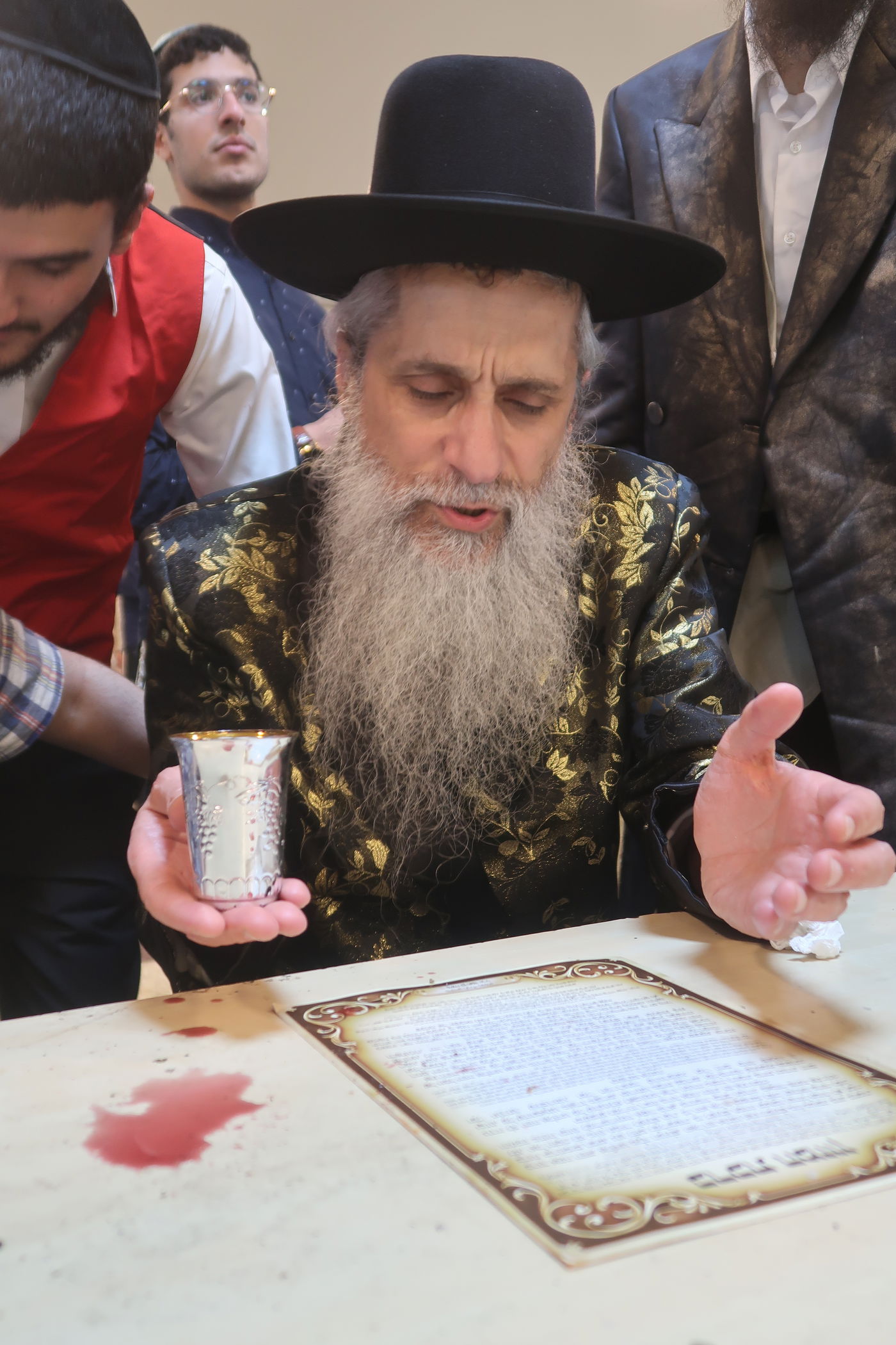 פורים אצל הגאון רבי חנוך כהן