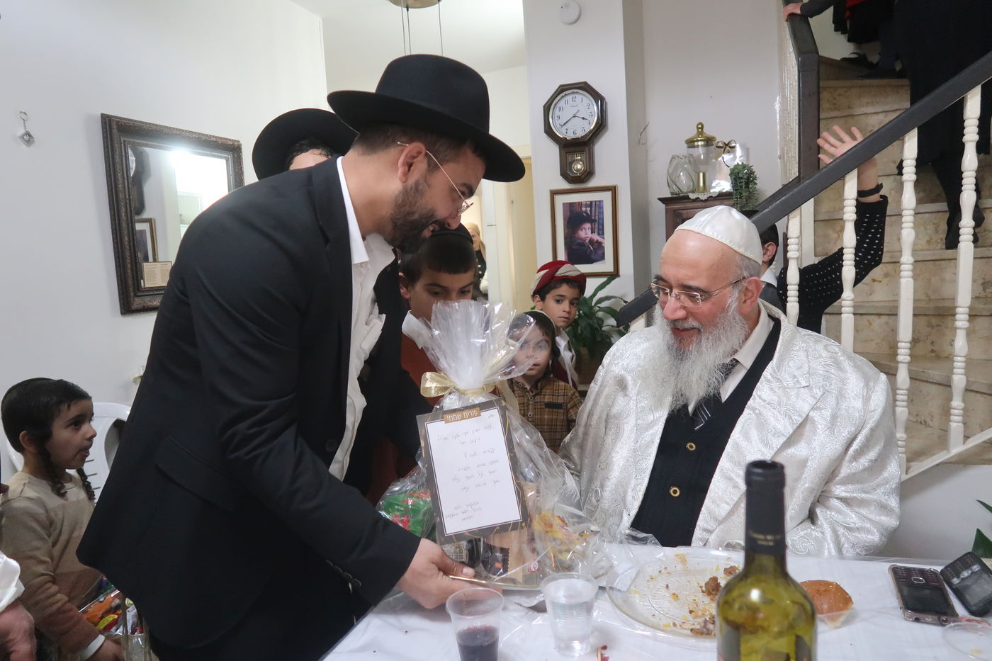 פורים אצל הגאון רבי יעקב שכנזי 