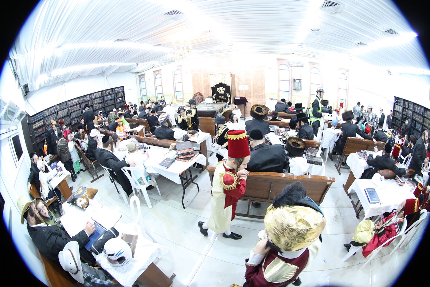 פורים בחצה"ק ספינקא בית שמש