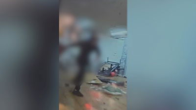 שני קטינים נעצרו בחשד לגרימת נזק למקלט ציבורי | צפו בנזק שחוללו