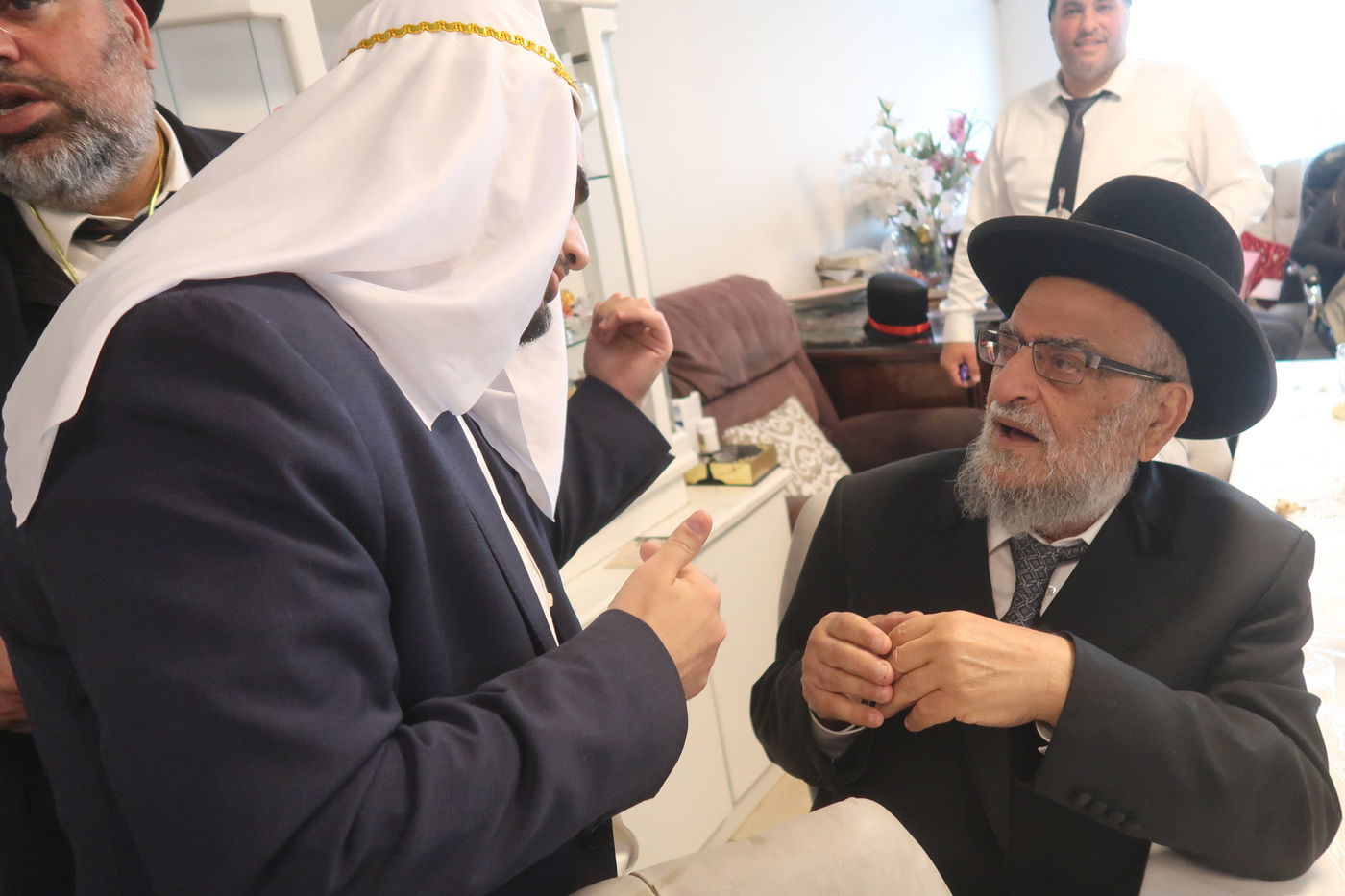 פורים אצל הגאון רבי יצחק אבא שאול 