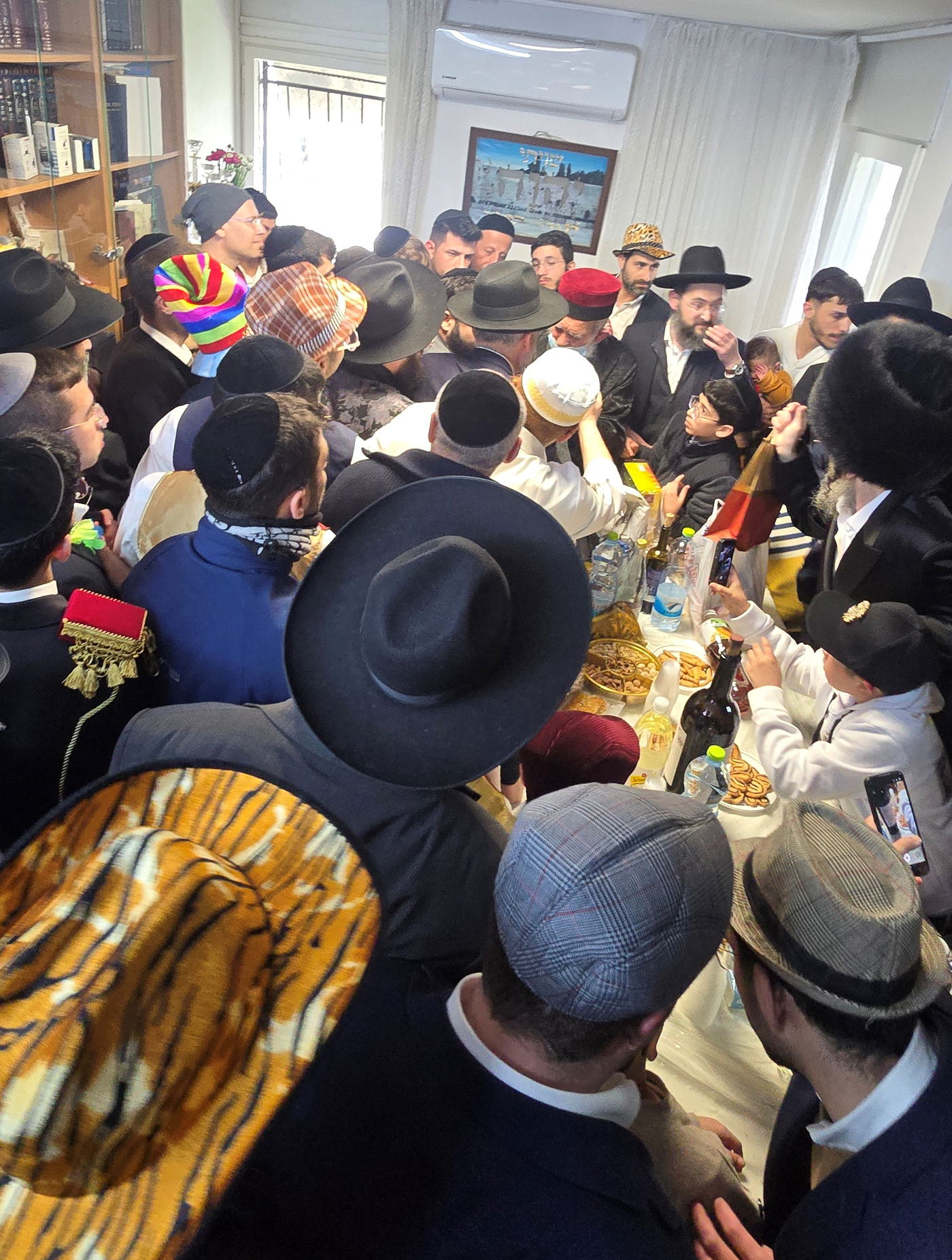 פורים אצל הגאון רבי יצחק כהן 