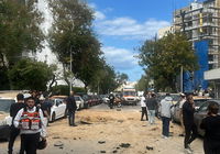 אחת מזירות הנפילה במרכז