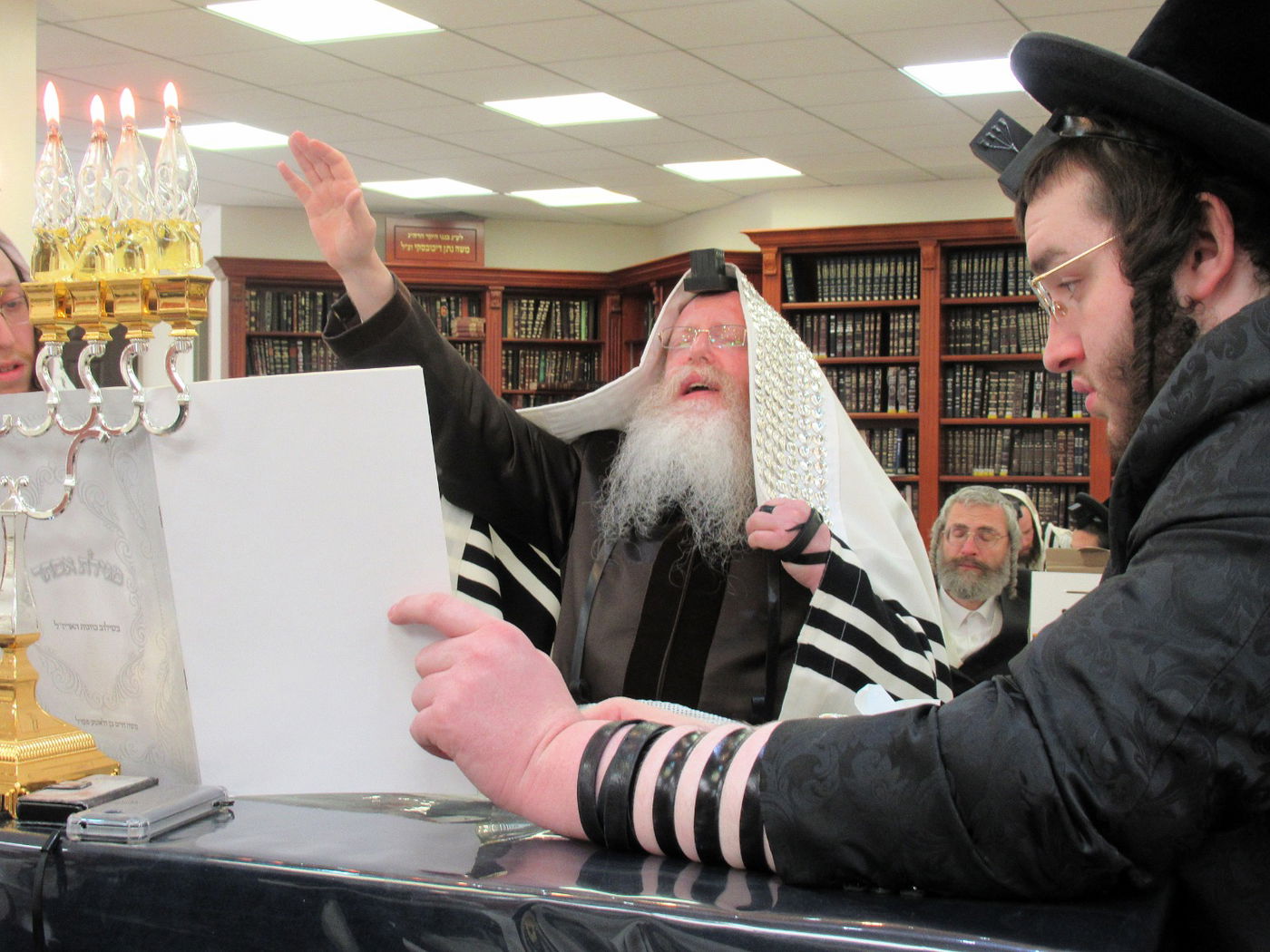 פורים בחצה"ק קרעטשניף קריית גת