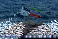 המלחים האוסטרלים בצוללת האמריקאית: פרטים חדשים על הטבעת ספינת המלחמה האיראנית